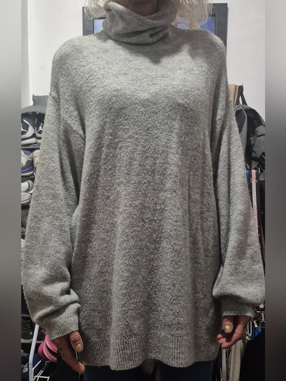 Cozy Oversized Turtleneck Sweater - Gray